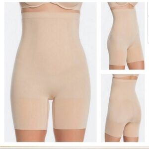 SPANX OnCore High-Waisted Mid-Thigh Short